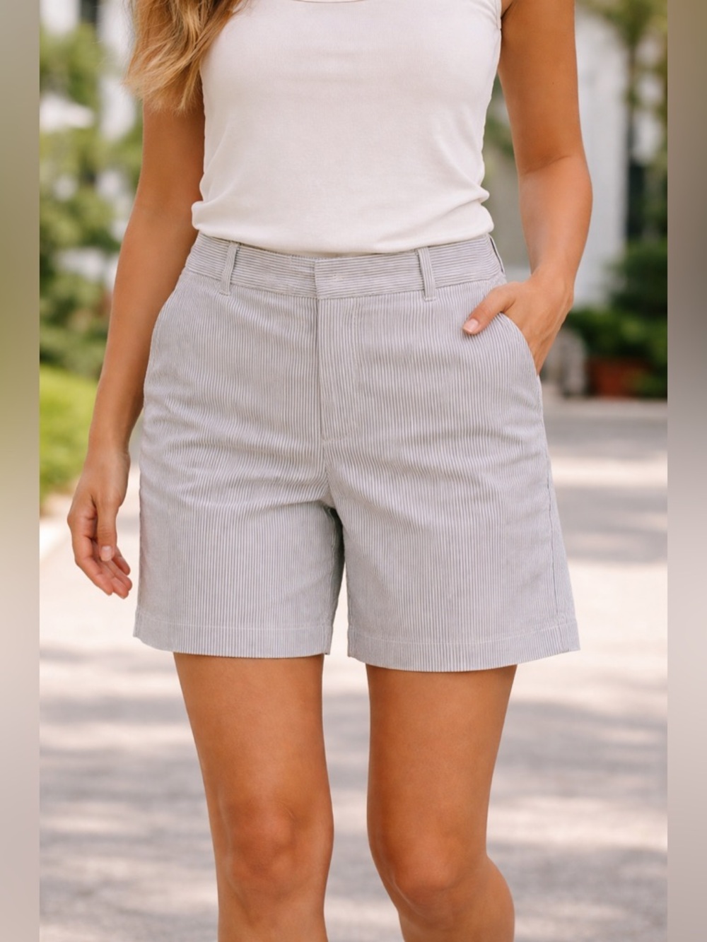 Carolina Belle Montréal Blue White Pinstripe Pull On Bermuda Shorts 22W
